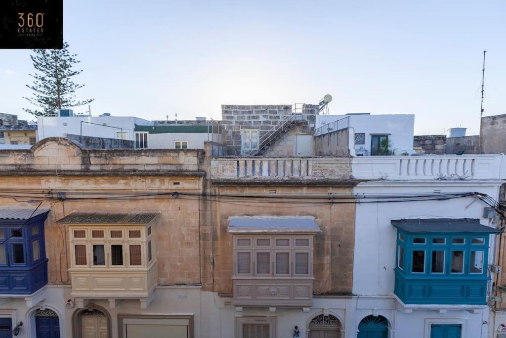 Beautiful, Typical Maltese 4Br Home With Roof Top By 360 Estates سليمة المظهر الخارجي الصورة