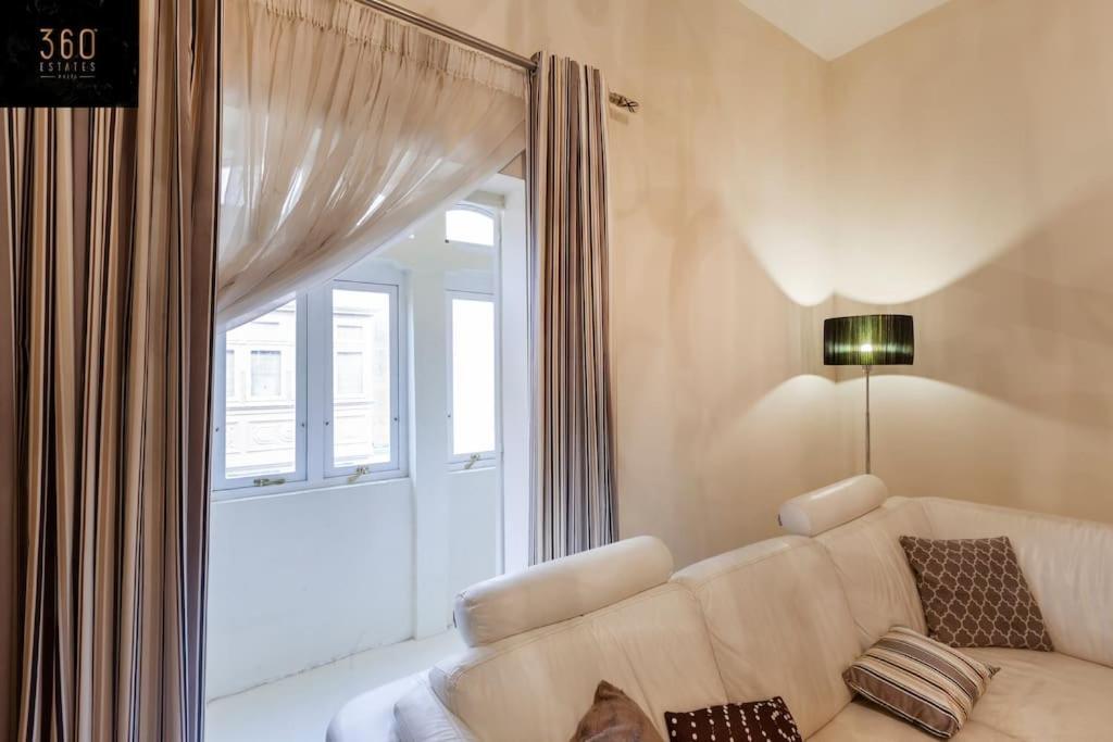 Beautiful, Typical Maltese 4Br Home With Roof Top By 360 Estates سليمة المظهر الخارجي الصورة