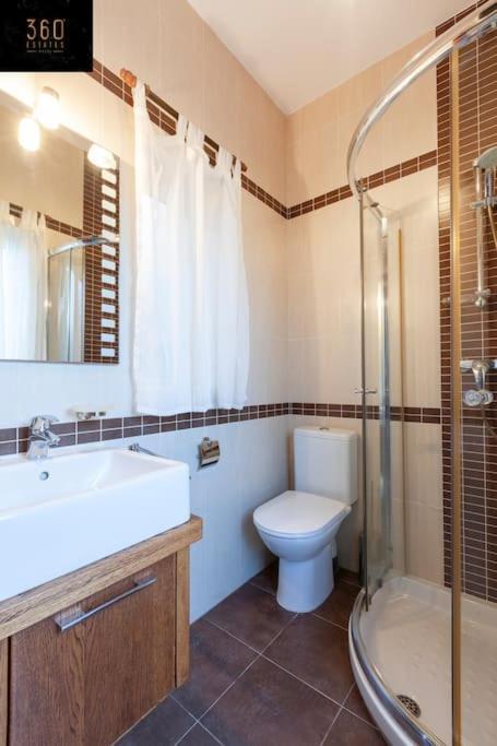 Beautiful, Typical Maltese 4Br Home With Roof Top By 360 Estates سليمة المظهر الخارجي الصورة