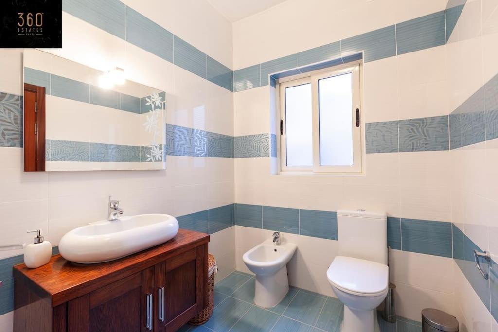 Beautiful, Typical Maltese 4Br Home With Roof Top By 360 Estates سليمة المظهر الخارجي الصورة
