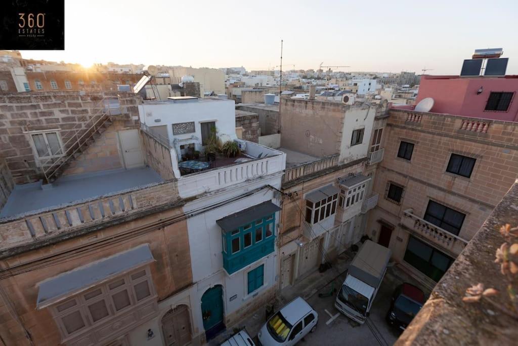 Beautiful, Typical Maltese 4Br Home With Roof Top By 360 Estates سليمة المظهر الخارجي الصورة