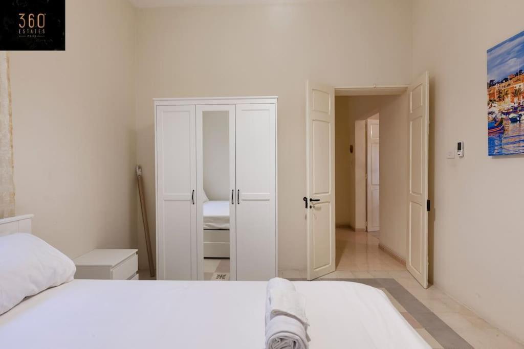 Beautiful, Typical Maltese 4Br Home With Roof Top By 360 Estates سليمة المظهر الخارجي الصورة