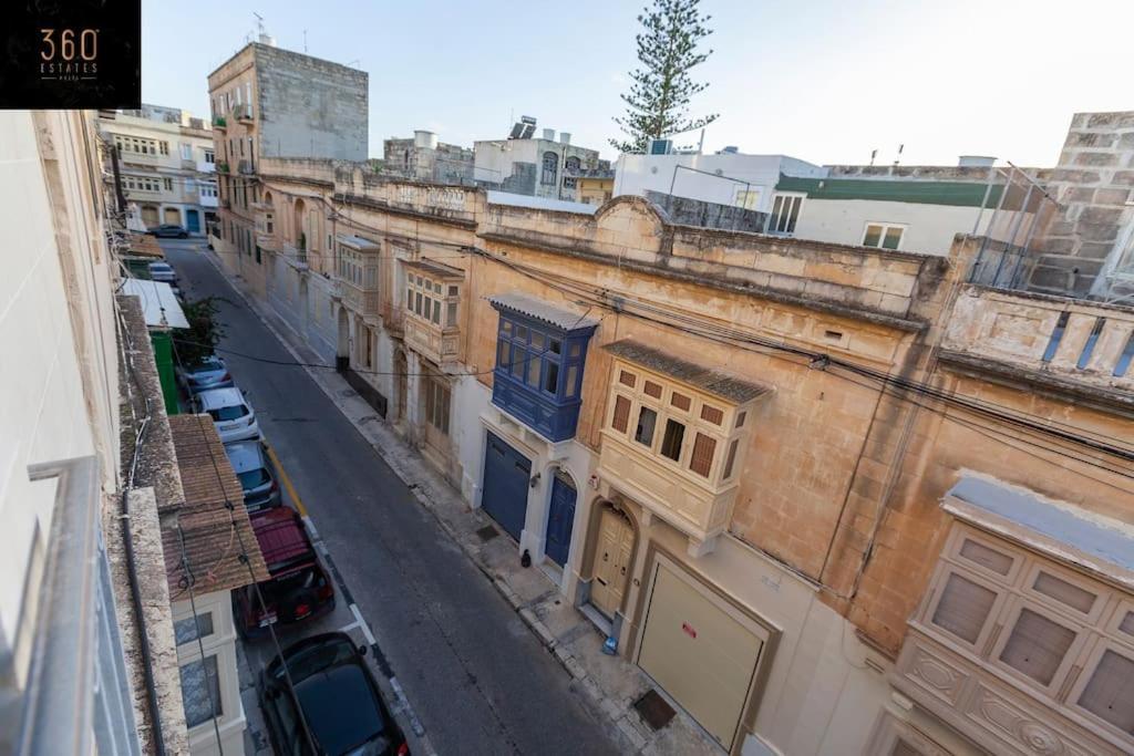 Beautiful, Typical Maltese 4Br Home With Roof Top By 360 Estates سليمة المظهر الخارجي الصورة